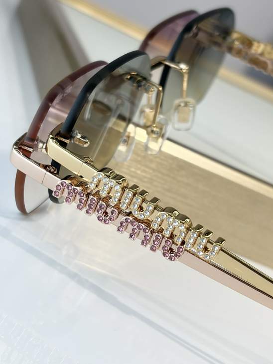 Picture of Miu Miu Sunglasses _SKUfw79721913fw